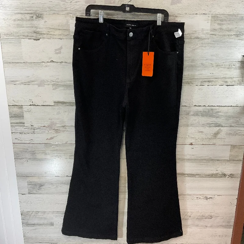 Wash and Wear Men's JeansJeans Flared By Risen In Black Denim, Size: 3x
