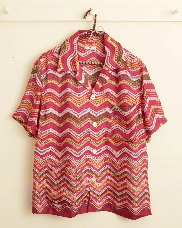 Men's Wingtip-Collar Shirts for a Classic TouchMothra Zig-Zag Short Sleeve Shirt