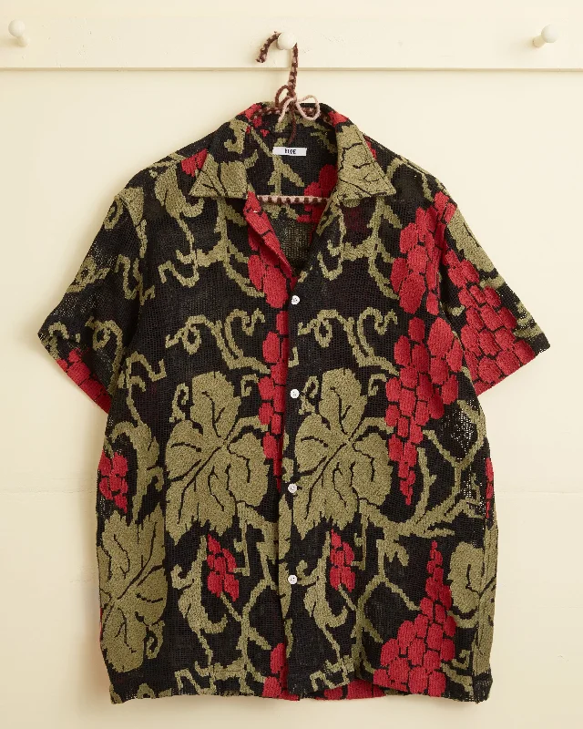 Men's Vintage T-Shirts for a Retro VibeVineyard Mesh Short Sleeve Shirt