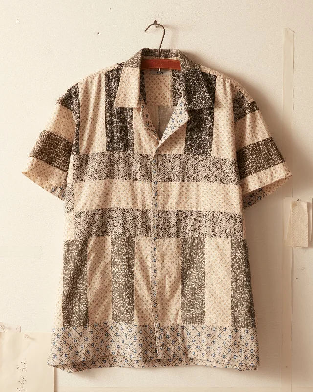 Men's Patterned Casual Shirts for Relaxed StylingBar Quilt Short Sleeve Shirt