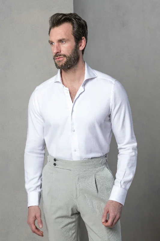 Men's Skinny-Fit Shirts for a Trendy LookWhite herringbone cotton and Tencel™ shirt - Made In Italy Men's Skinny-Fit Shirts for a Trendy LookWhite herringbone cotton and Tencel™ shirt - Made In Italy