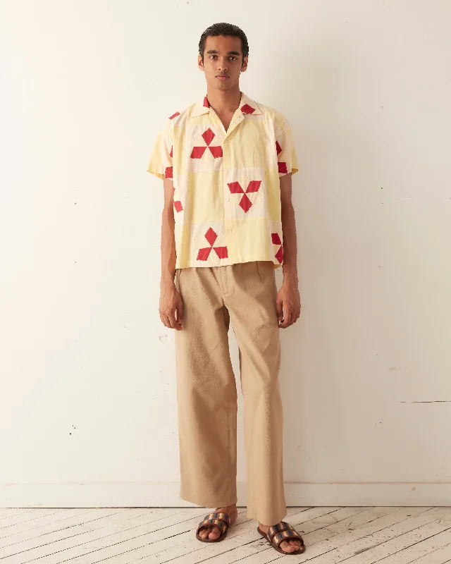 Men's Spread-Collar Shirts for a Bold StatementNovel Star Quilt Short Sleeve Shirt