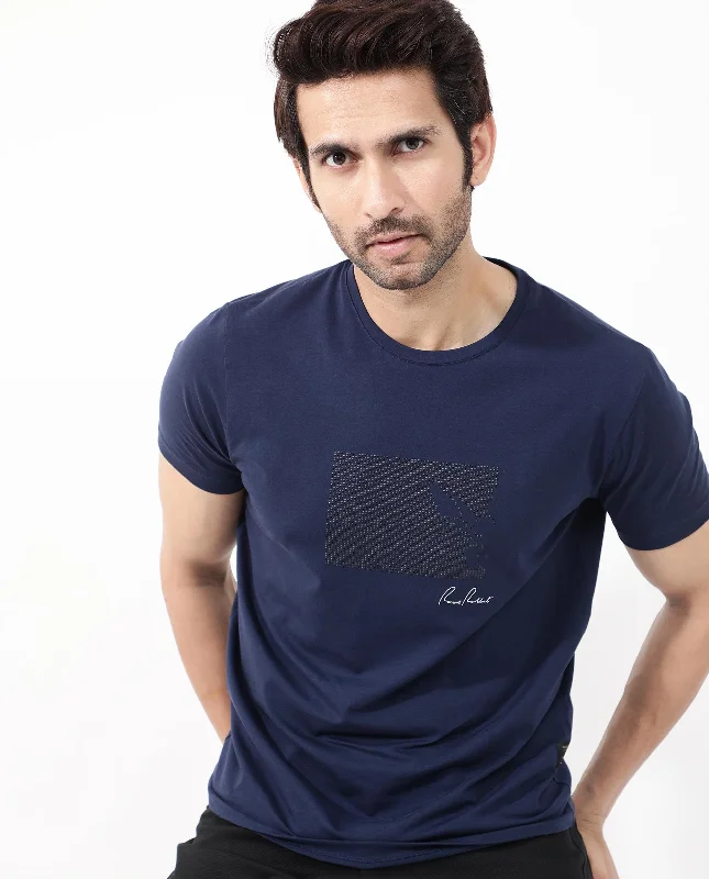 Men's Shirts with Abstract DesignsRare Rabbit Articale Mens Lowell Navy Cotton Polyester Fabric Short Sleeve Crew Neck Regular Fit Graphic Printed T-Shirt Men's Shirts with Abstract DesignsRare Rabbit Articale Mens Lowell Navy Cotton Polyester Fabric Short Sleeve Crew Neck Regular Fit Graphic Printed T-Shirt