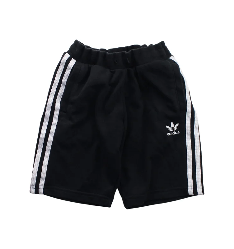 Men's Pants with Elastic CuffsAdidas Shorts 6T - 7Y