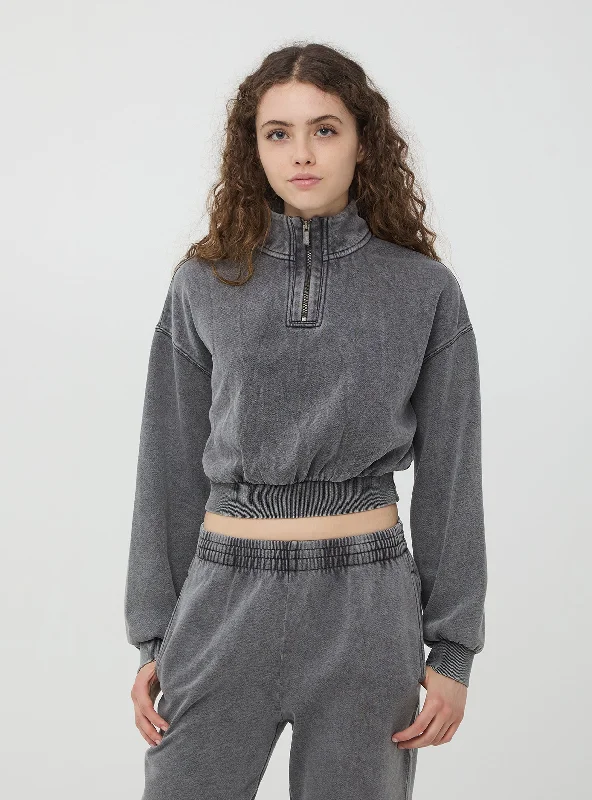 Men's Easy-Care Shirts for Busy LifestylesWoman Sweat shirt