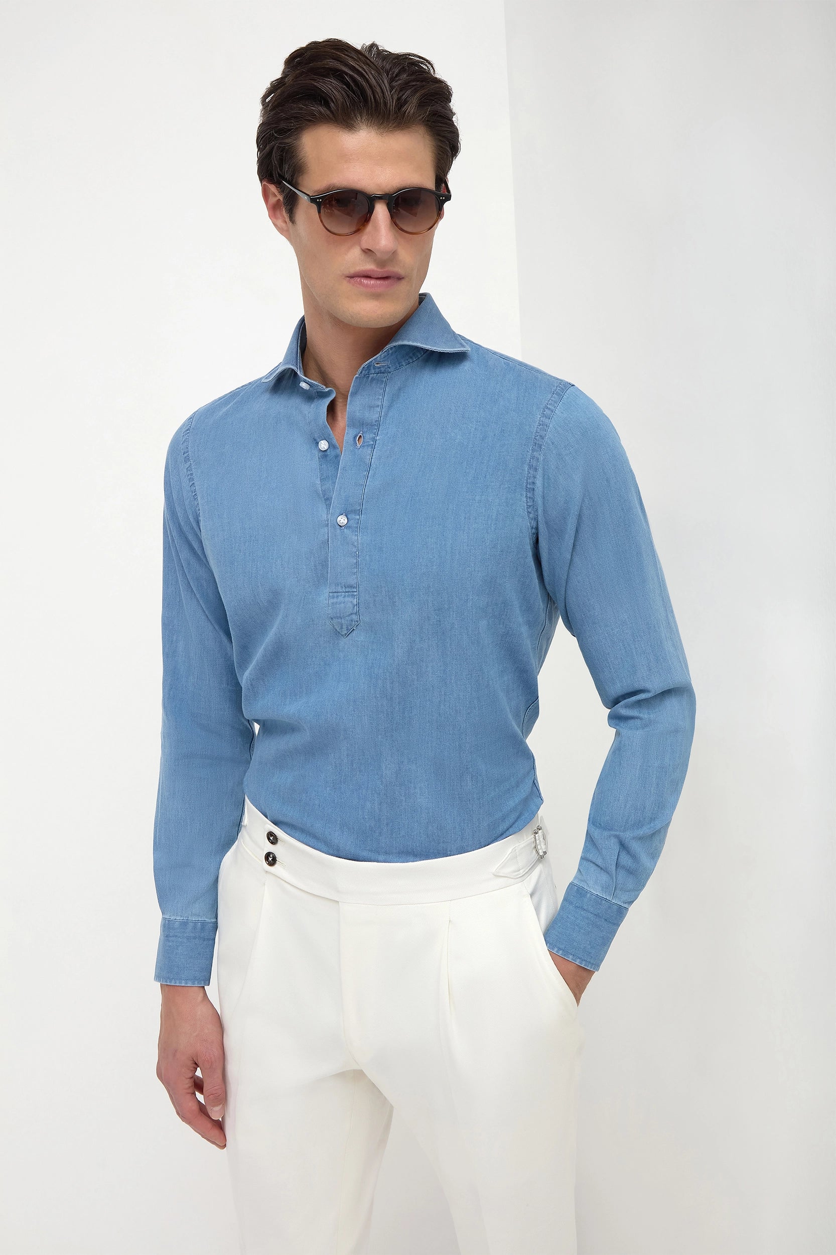 Men's Minimalist Shirts for a Clean LookLight blue denim popover shirt - Made in Italy Men's Minimalist Shirts for a Clean LookLight blue denim popover shirt - Made in Italy