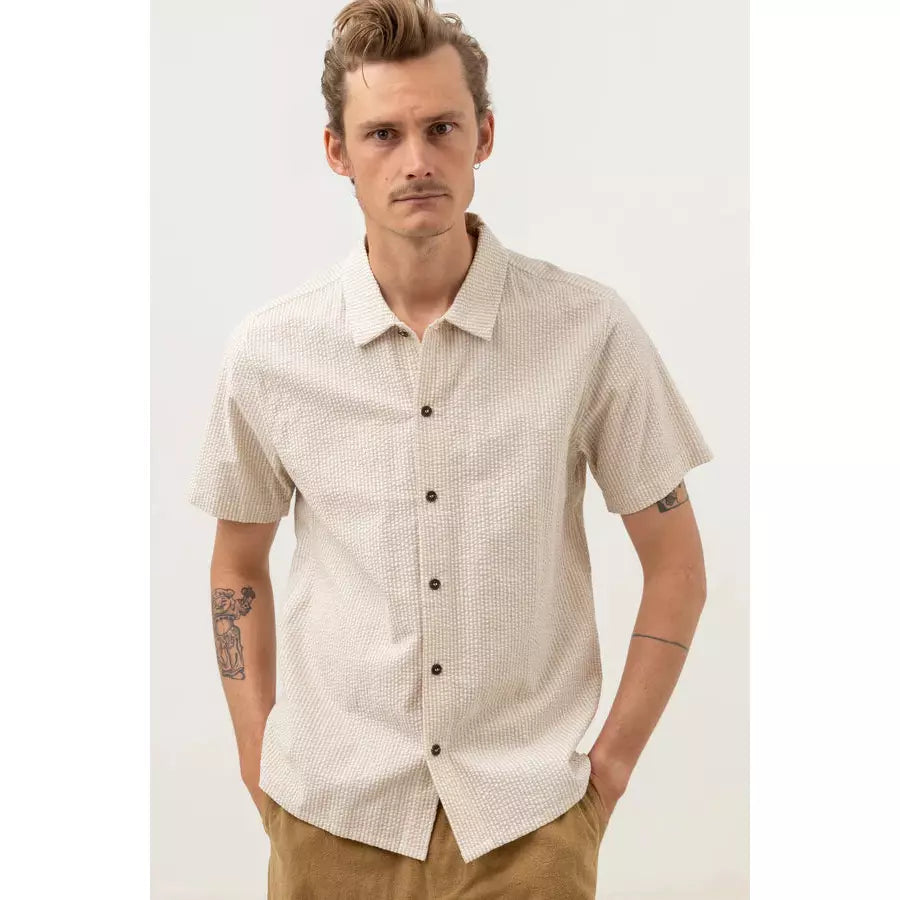 Men's Hunting Shirts for Camouflage and ComfortRhythm Seersucker Short Sleeve Shirt