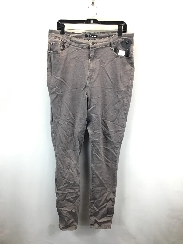 High-Quality Men's JeansJeans Straight By Fashion Nova In Grey, Size: 1x