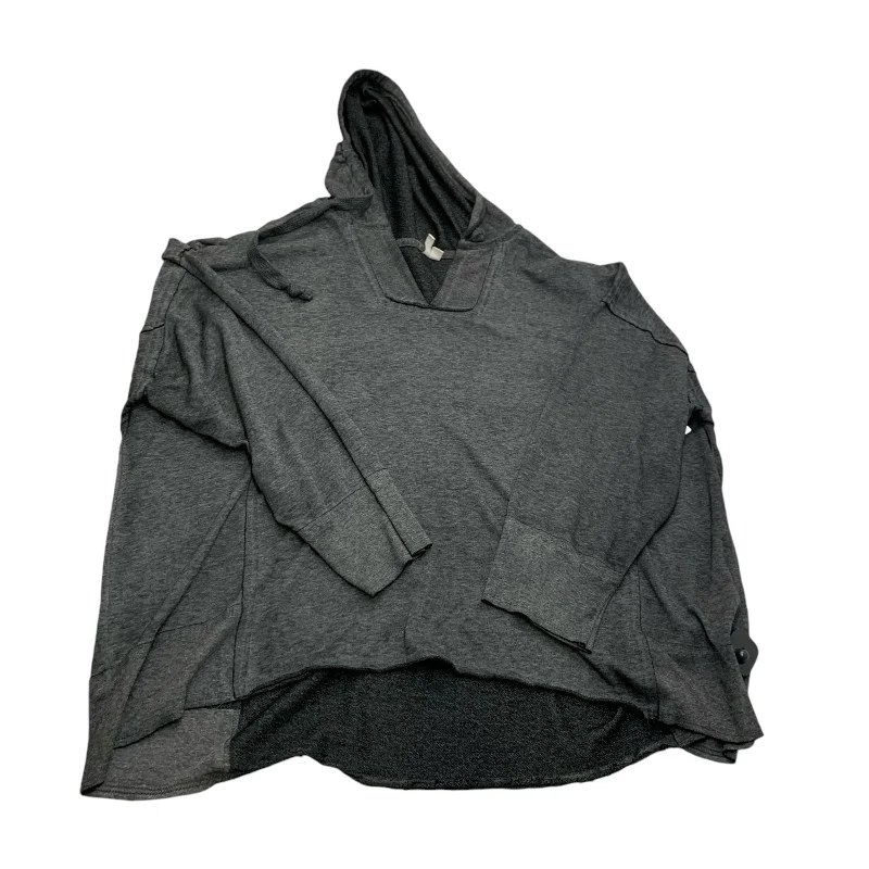 Men's Hoodies with Pass-Through PocketsSweatshirt Hoodie By Cato In Grey, Size: 3x