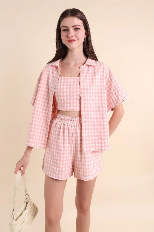 Men's Pants with Functional PocketsMADEBYNM ISOLA GINGHAM SHORTS IN PINK